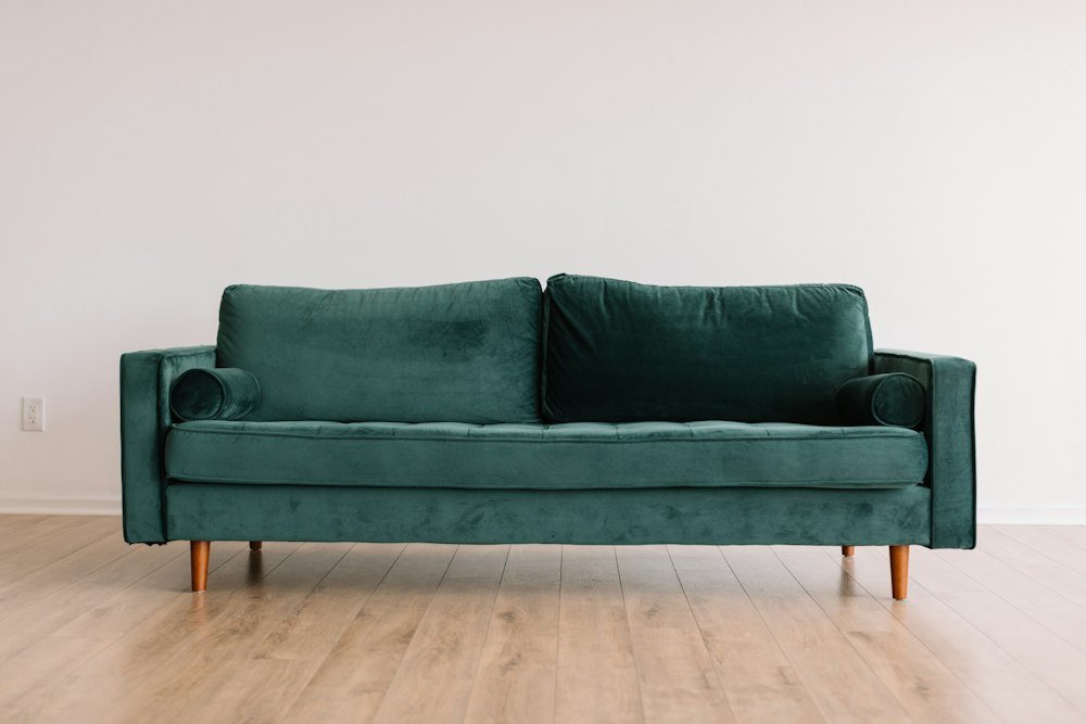 OUTPOST TWO-PERSON CAMPSITE FOLDING SOFA